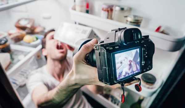  کاربرد عکاسی خانگی در شبکه&zwnj;های اجتماعی و فروش آنلاین